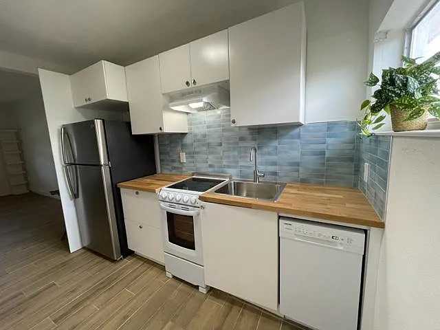 1264 NE 111th St #3 — Photo 10