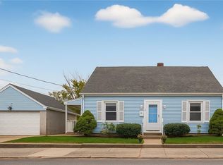 5 Robert St, Pawtucket, RI 02861