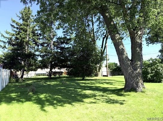 5th image of 134 Goering Ave