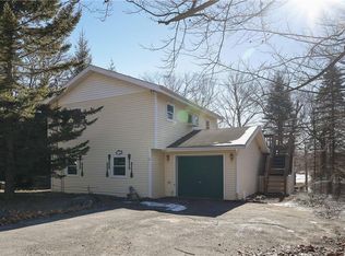 6031 Boardwalk Dr, Tobyhanna, PA