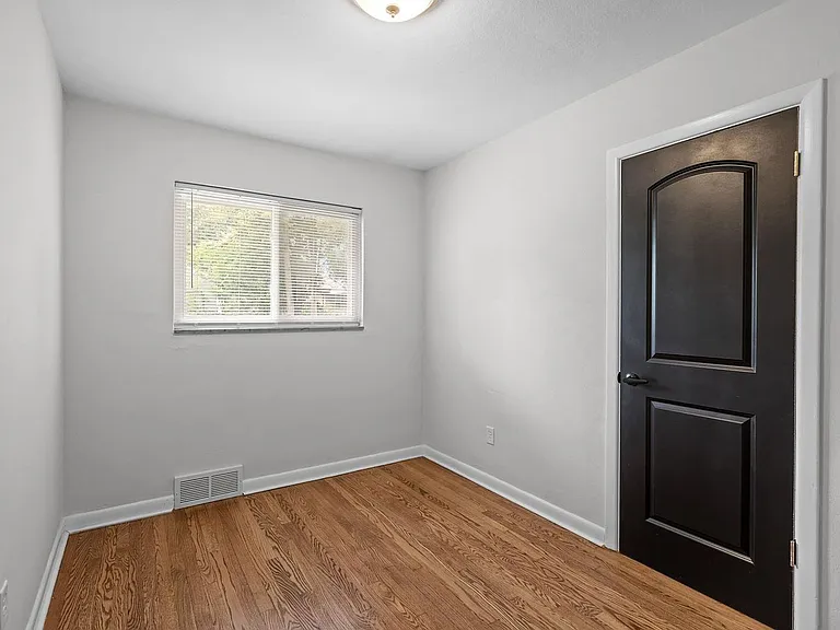 8015 Canton Ave — Photo 8