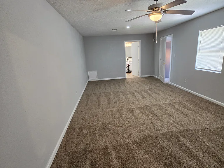 7706 Thurow St — Photo 24