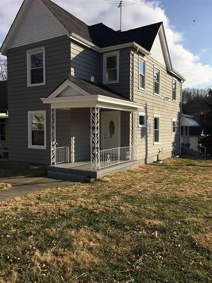 146 Montclair Ave photo 1