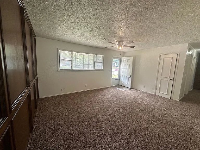 1705 Melody Dr — Photo 9