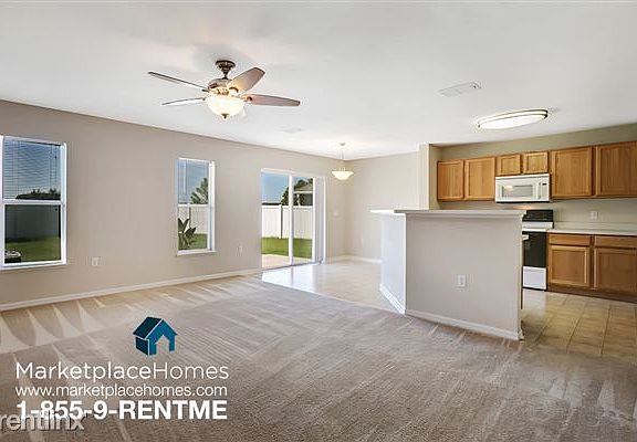 3rd image of 17016 Lixberry Way