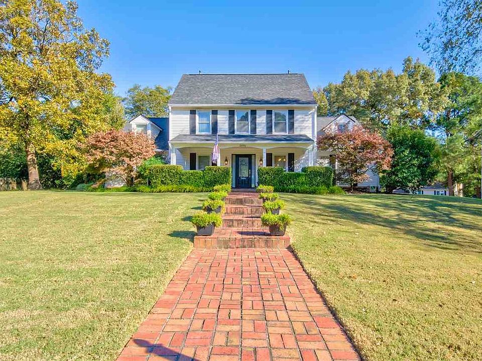 1st image of 2696 Gerald Ford Dr W