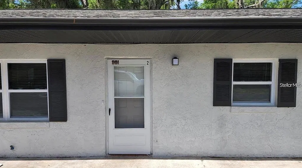 2 bed, 1.0 bath, 784 sqft, $1,297 — Photo 1