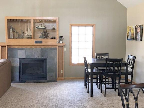 4th image of 204 N Shore Pl