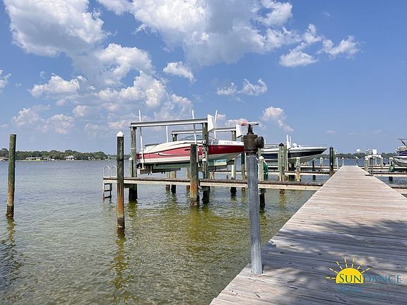3rd image of 2386 Palm Harbor Dr