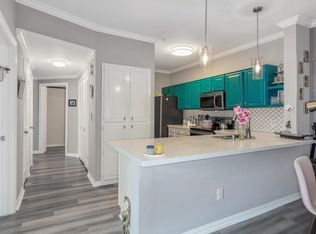 2111 Welch St APT B201, Houston, TX 77019