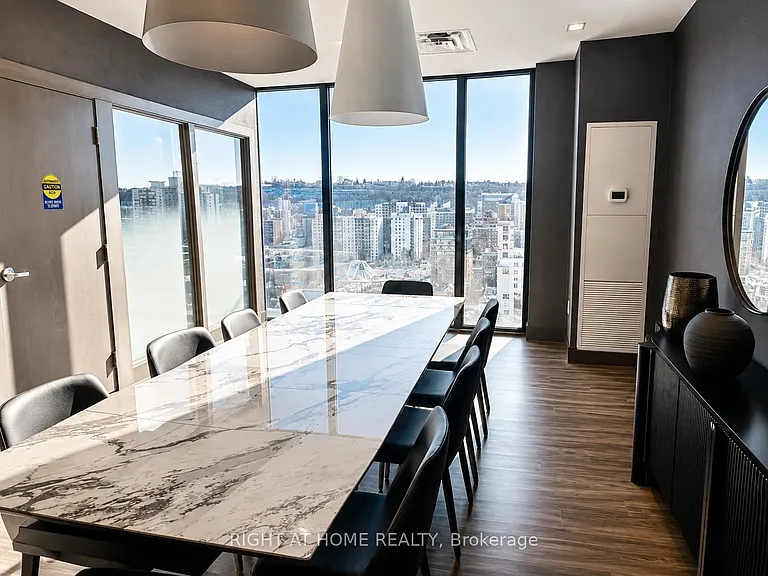 75 James St S #2614 — Photo 16