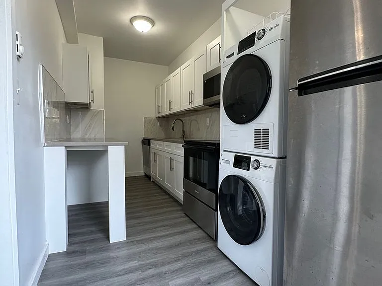 6751 N 13th St — Photo 26