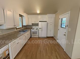 150 Woodridge Cir, Greenville, SC 29607