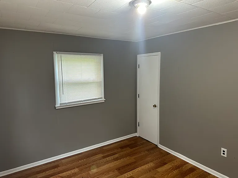 1257 Durbin St — Photo 9