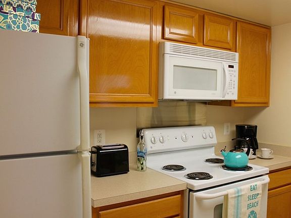 3rd image of 1075 S Jefferson St APT 505