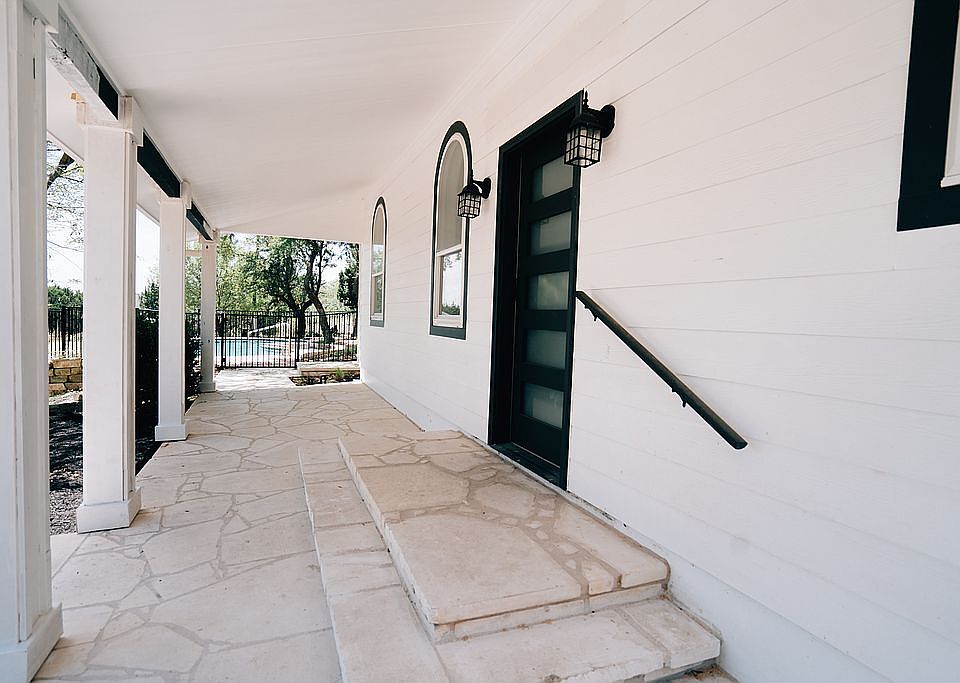2nd image of 223 Hall Ln