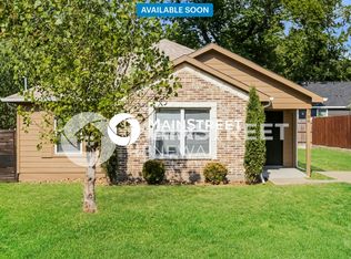 706 Lloyd St, Wilmer, TX 75172