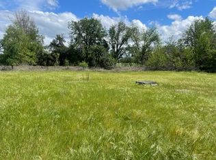 7597 Green Meadow Ln, Redding, CA 96002