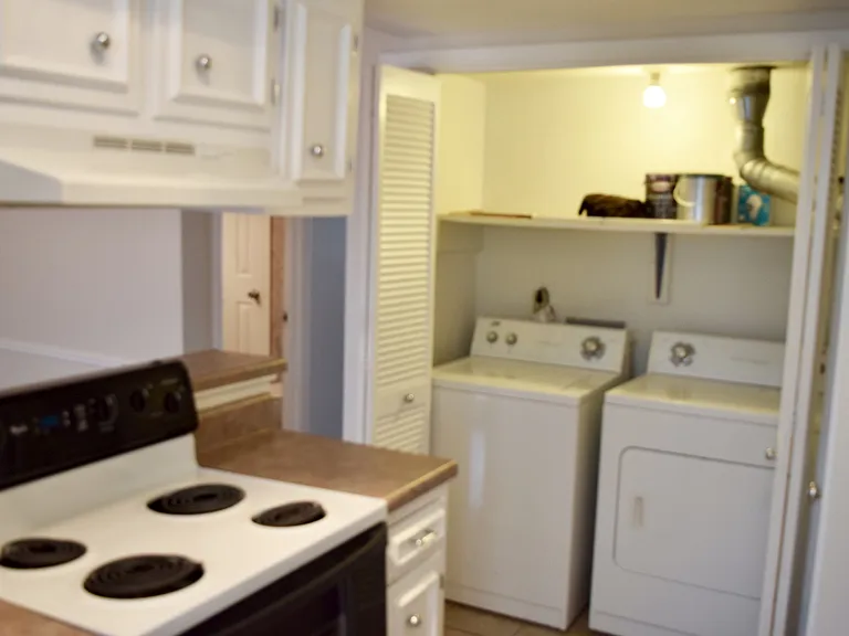 8300 Sawyer Brown Rd #R302 — Photo 10