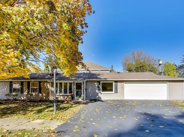 1321 W Liberty Dr, Wheaton, IL 60187