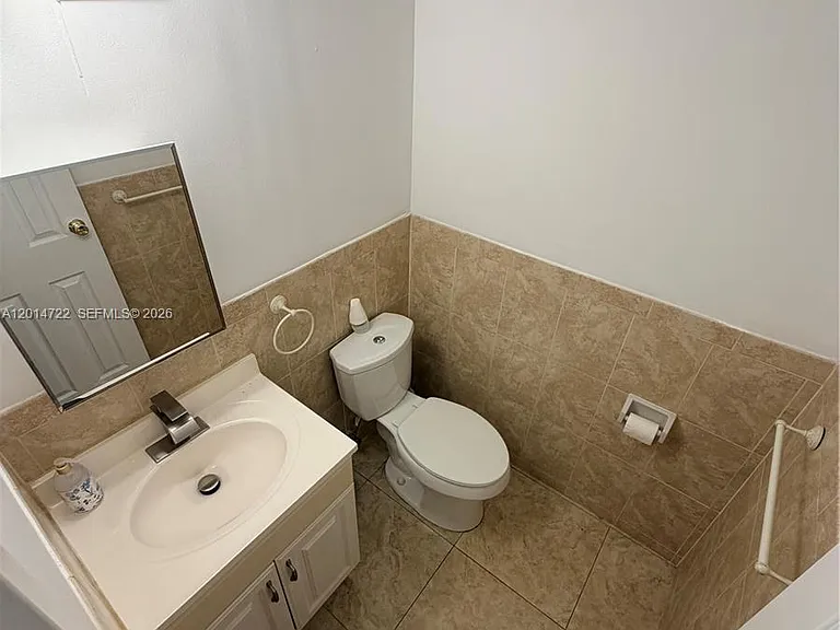 2000 Atlantic Shores Blvd #118 — Photo 10