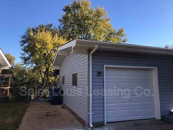 2nd image of 1125 Boulder Dr