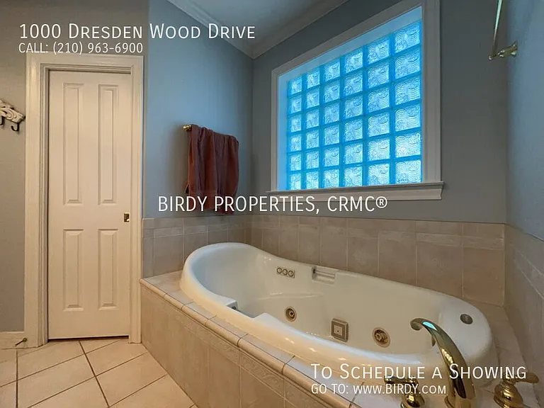 1000 Dresden Wood Dr — Photo 18
