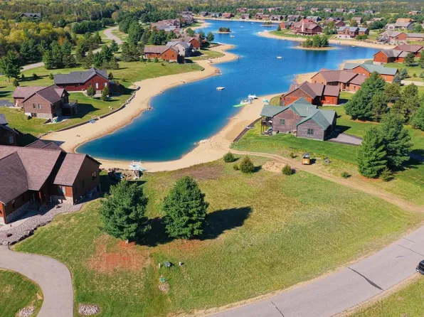 W5561 Castaway Drive, New Lisbon, WI 53950