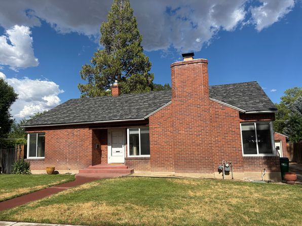 220 Bret Harte Ave