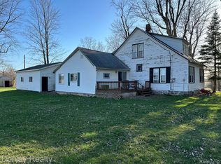 5561 Montgomery Rd, Marlette, MI 48453