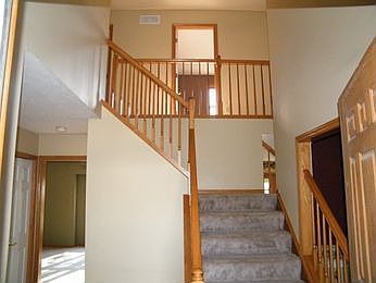2nd image of 584 Golden Russett Blvd