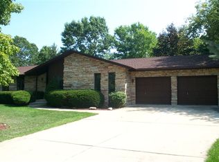 5107 Caton Ln, Waunakee, WI 53597