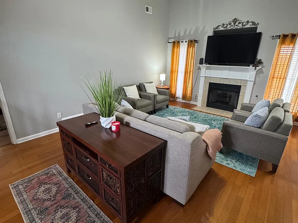 3224 Rosebrook Cir