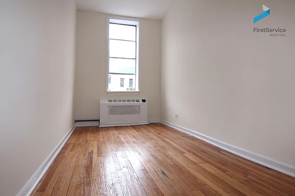 Rented by FirstService Realty (legacy) | media 7