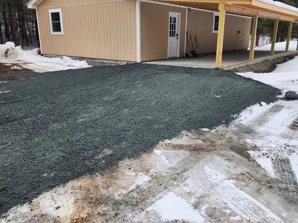 319 Victory Dr, Windsor, VT 05089