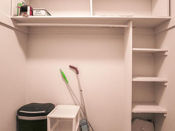 Walk-in closet
