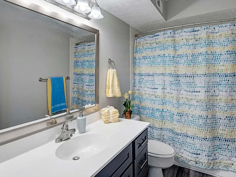 McNaughten Woods Townhomes — Photo 20