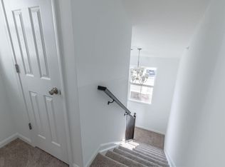 184 Old Pond Rd, Springboro, OH 45066