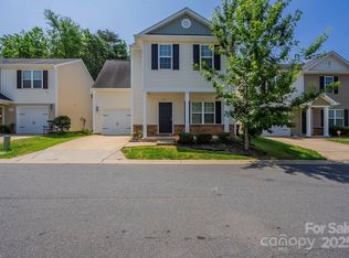 8226 Gabon Ct, Charlotte, NC 28215