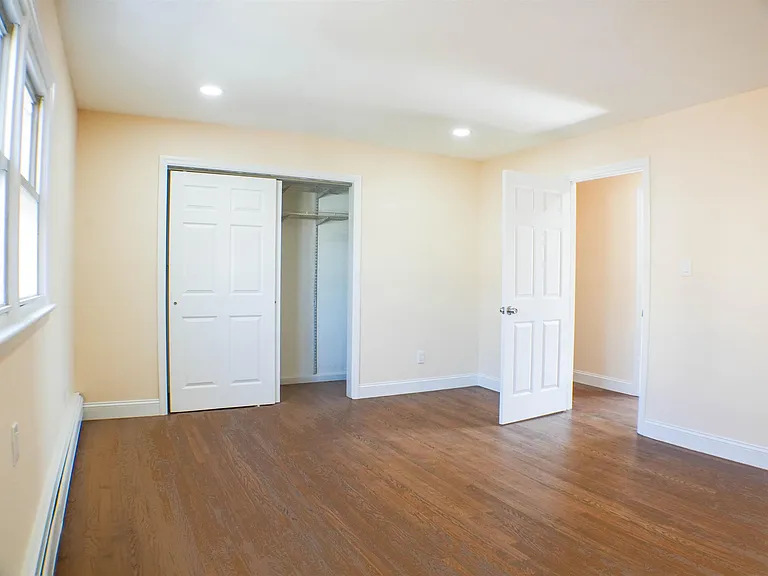 300 Cator Ave #2 — Photo 12