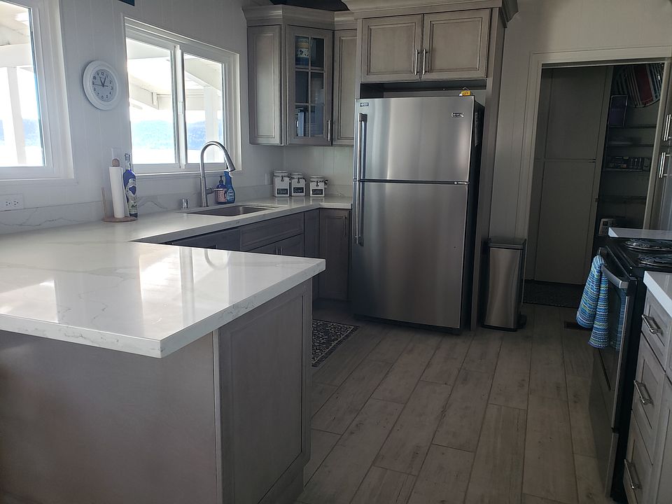1st image of 3630 Oakmont Dr
