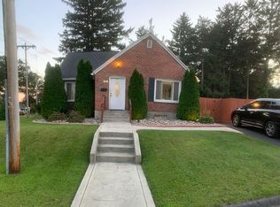 91 Osborne Rd, Colonie, NY 12205