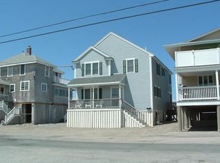 4 Oceanside Dr, Scituate, MA 02066