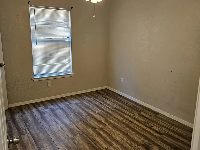 1732 Crest Point Dr — Photo 6