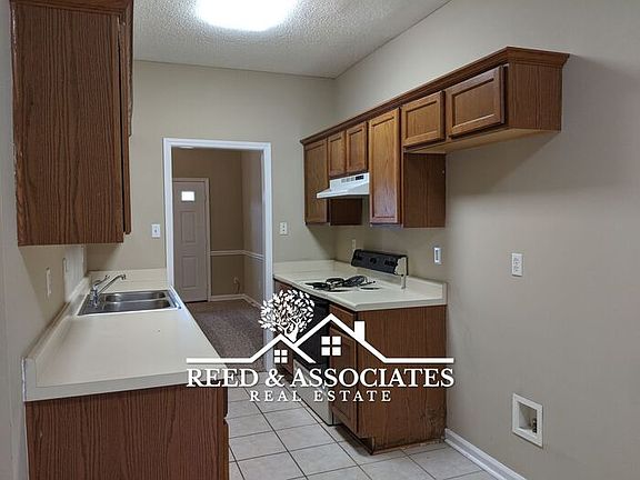 3rd image of 6836 Meadow Chase Ln