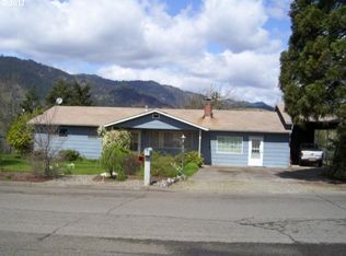 1115 SE Myrtle View Dr, Myrtle Creek, OR 97457