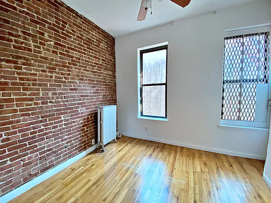 Rented by Douglas Elliman | media 21