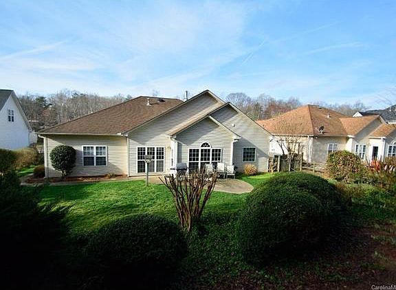 3rd image of 7776 Sedgebrook Dr E #77
