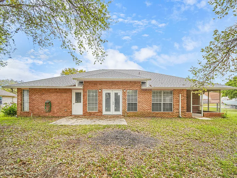 3313 Country Meadow Ln — Photo 16