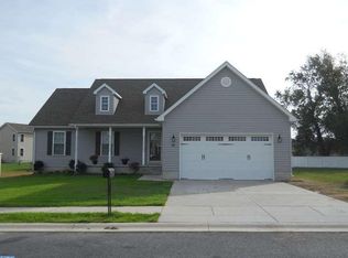 35 Hightide Dr, Frederica, DE 19946